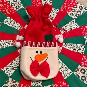 FREE WITH $20 Purchase!! 🎄Snowman🎄Wine Bottle Wrap